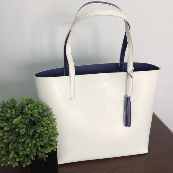 kate spade Handbags - NWT Kate Spade Reversible Tote